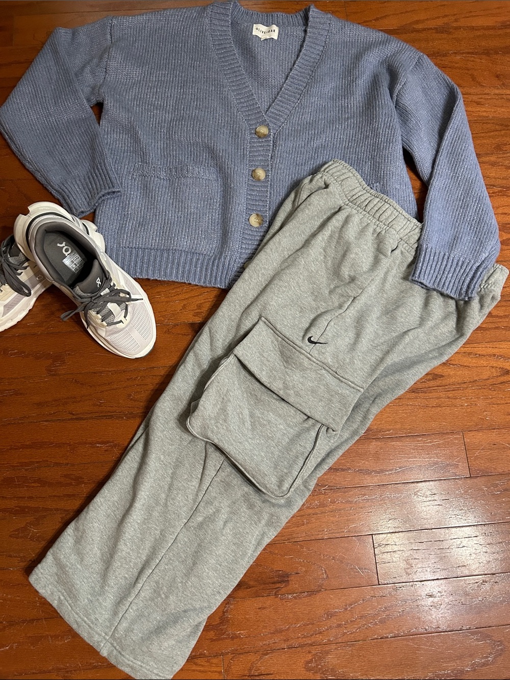 Nike Wide Leg Cargo Crops